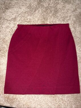 Simply Vera Wang Burgundy Mini Skirt